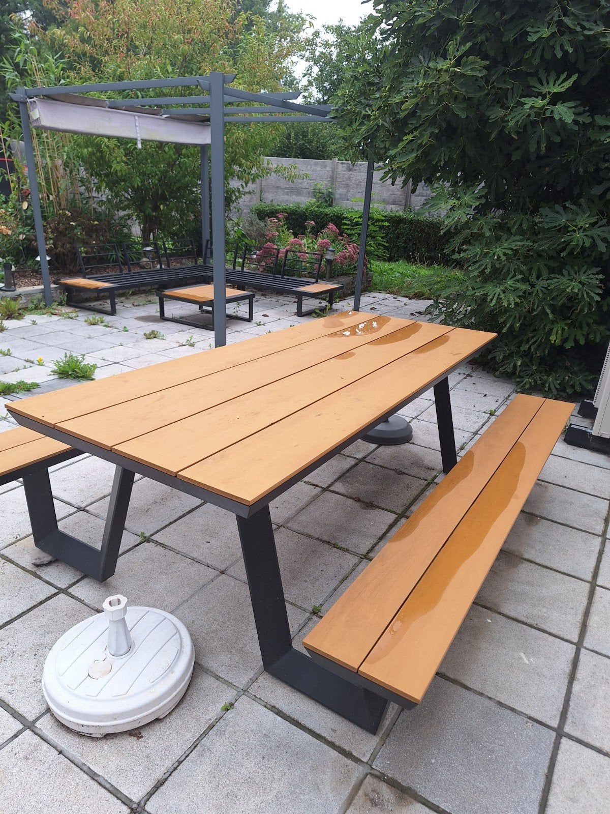 kwalitatieve tafel met banken, Tuin en Terras, Ophalen