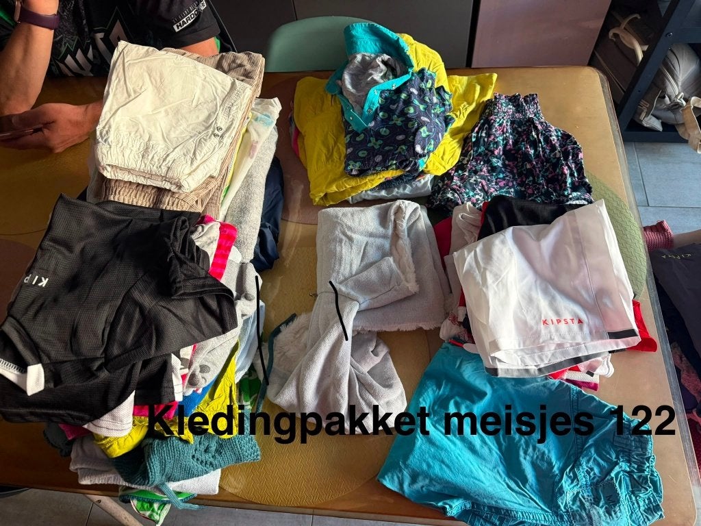 Leuk kledingpakket meisjes 110-122, Enlèvement ou Envoi, Utilisé, Taille 110