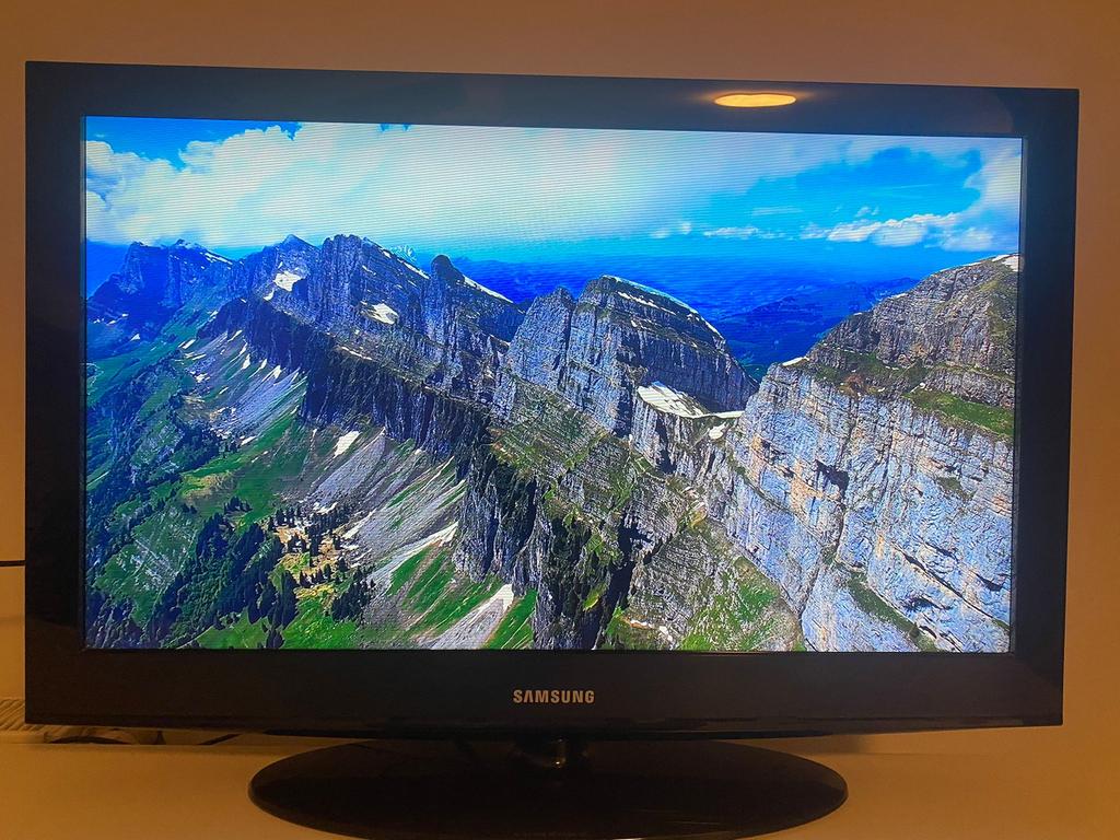 Samsung 32 inch tv — werkt perfect, Audio, Tv en Foto, Televisies, Ophalen, Gebruikt, 50 Hz, 80 tot 100 cm