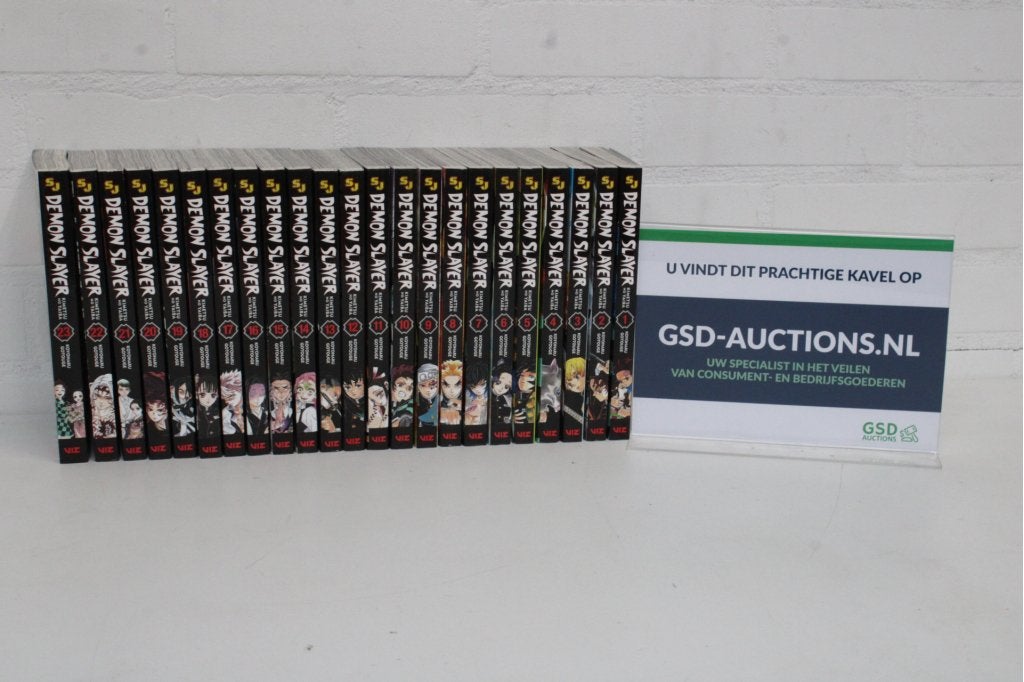 Complete set Demon Slayer manga volumes 1-23, Niet ingevuld, Niet ingevuld, Niet ingevuld