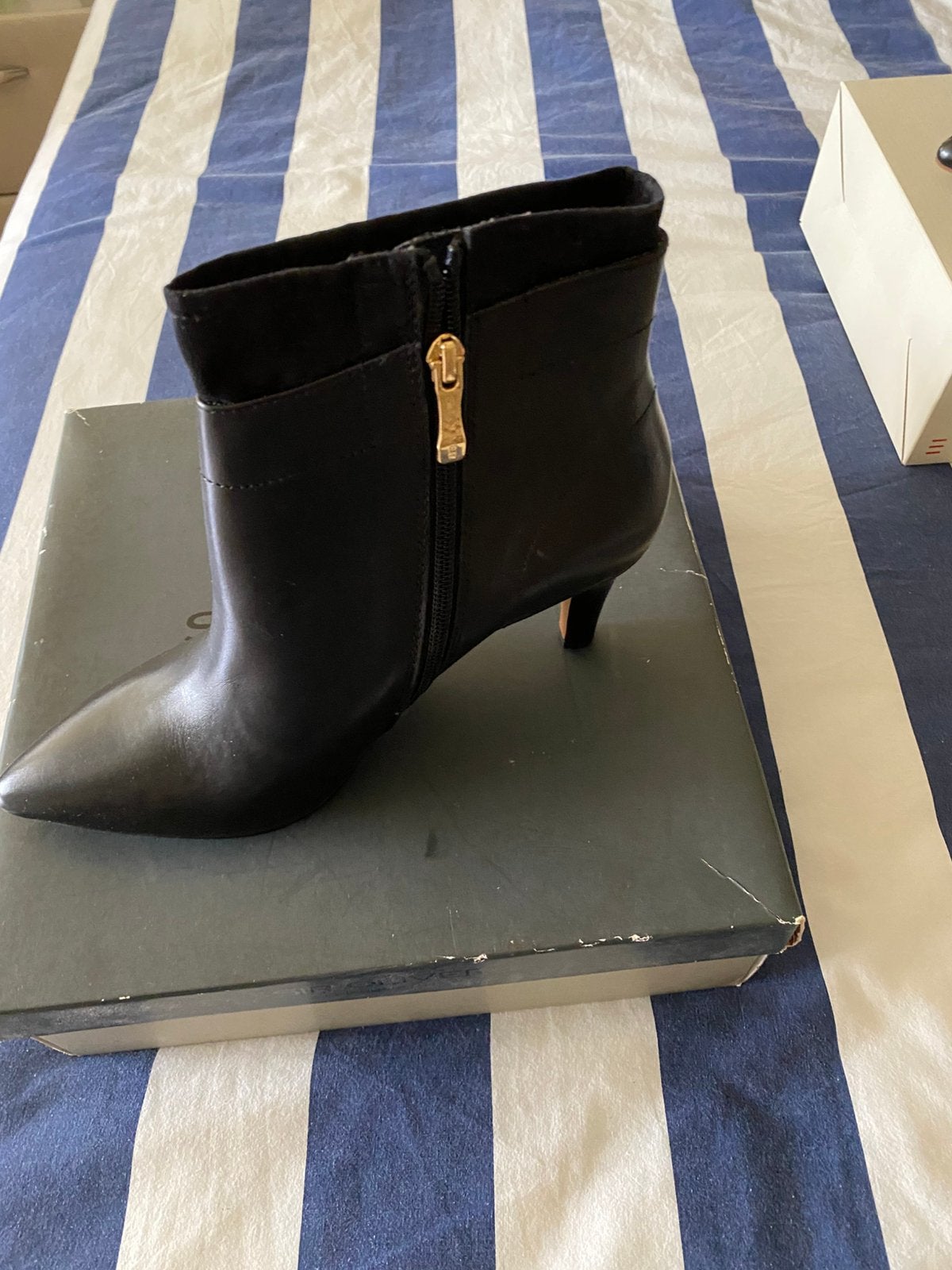 Schoenen, Ophalen of Verzenden, Zo goed als nieuw, Pumps
