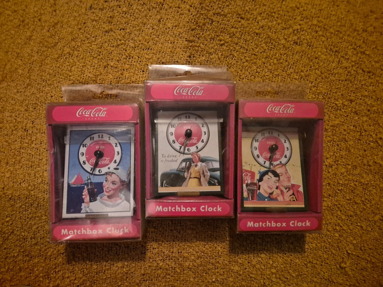 Coca-Cola klokjes, Verzenden