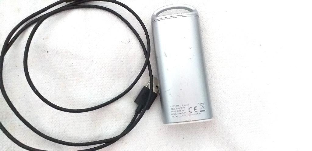 power bank Batterie externe  4400 mAh, Télécoms, Envoi