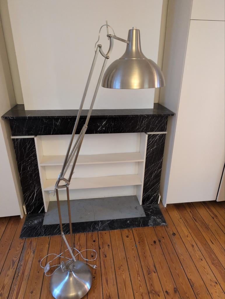 Lampe vintage architecte sur pied

35 €, Enlèvement, Métal
