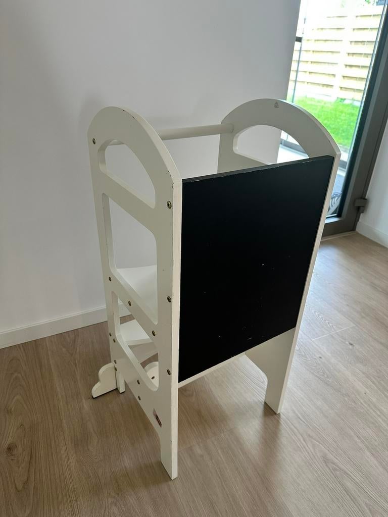 Leertoren met krijtbord, Kinderen en Baby's, Kinderstoelen, Ophalen, Zo goed als nieuw