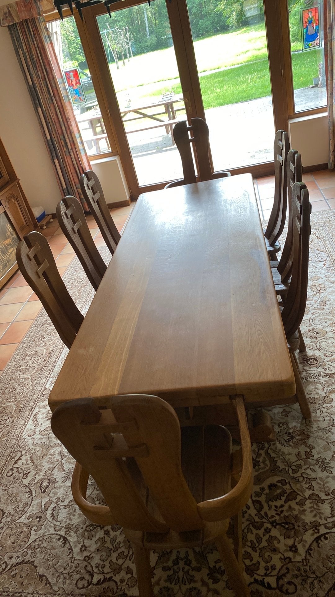 Voleiken eettafel met 8 stoelen, Huis en Inrichting, Ophalen, Zo goed als nieuw, 8 stoelen of meer