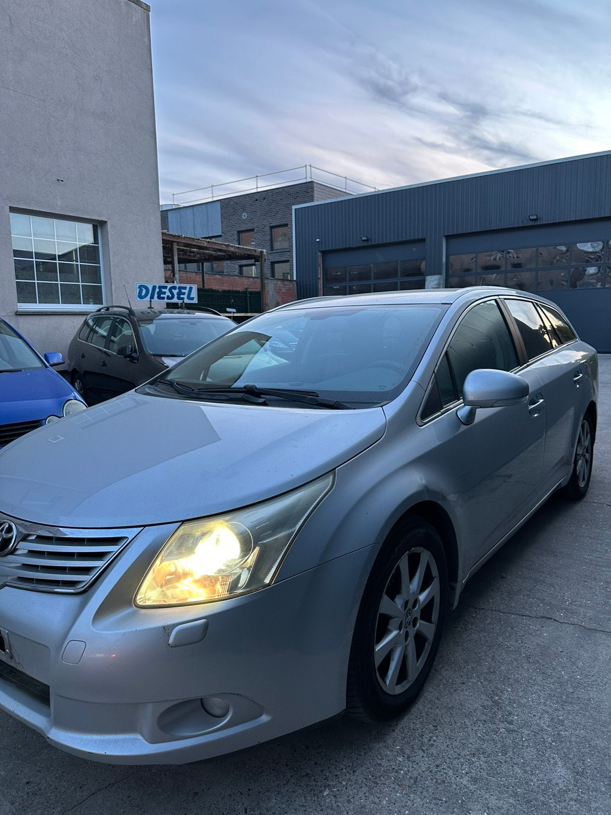 Toyota Avensis 2.0D *euro5* 1 ste eigenaar., Auto's, Toyota, Euro 5, Avensis, Zwart, Leder