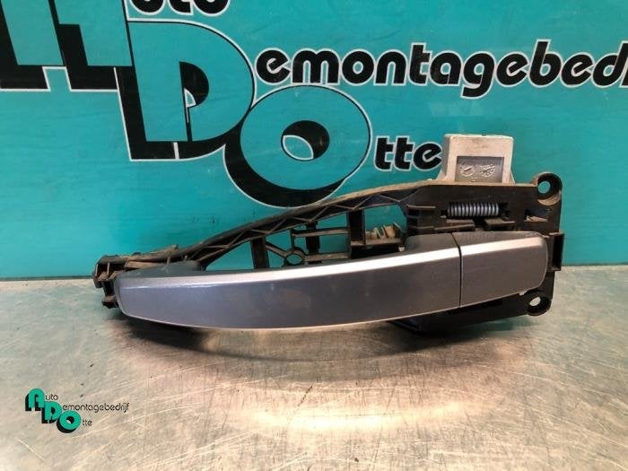 Poignée portière 4portes arrière gauche d'un Opel Zafira, -, Opel, 3 mois de garantie, Utilisé