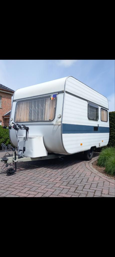 Ruime nette adria 380 QSL, MTM 750kg voor 4 volwassenen, Caravans en Kamperen, Caravans, Particulier