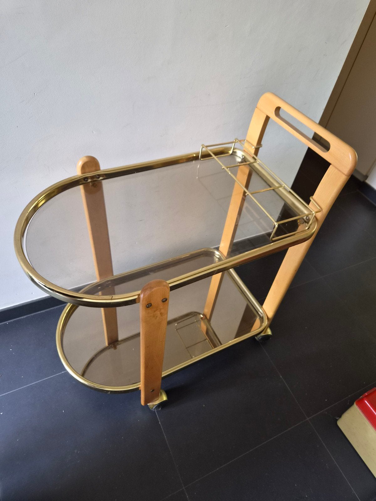 Vintage serveerkar, Ophalen
