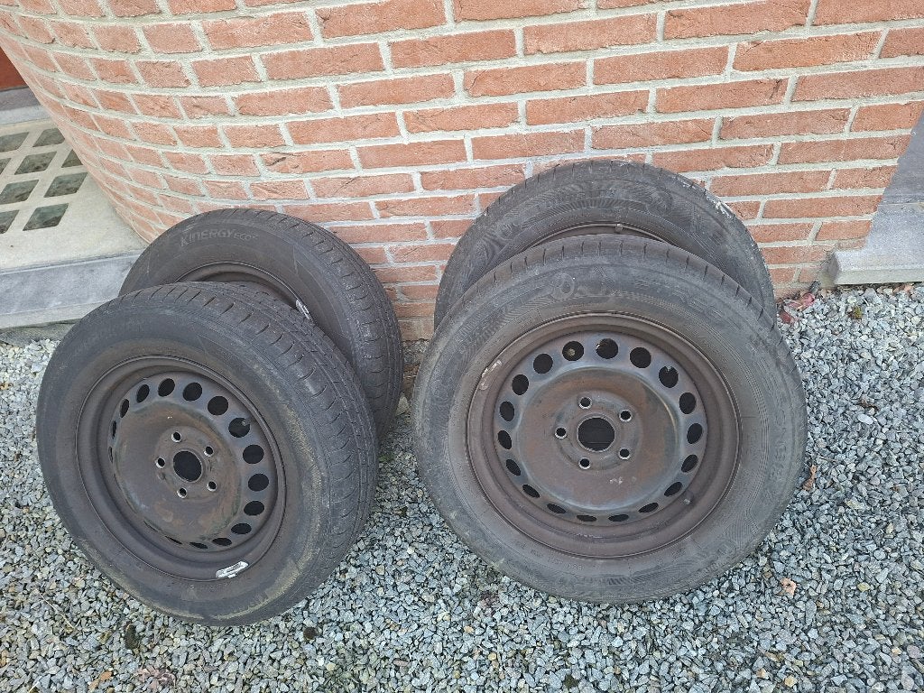 4 pneus et jantes en acier/4 pneus et jantes acier, Autos : Pièces & Accessoires, Pneus & Jantes, Véhicule de tourisme, Pneus été