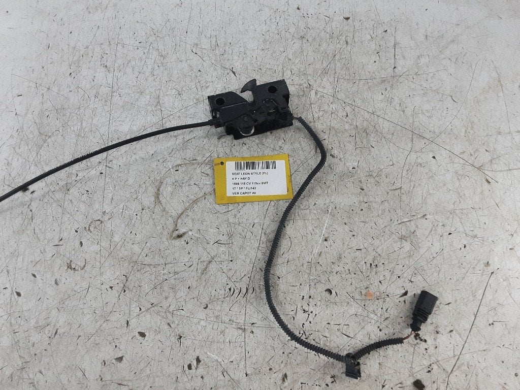 MOTORKAP SLOT Seat Leon (5FB) (01-2012/08-2020), Auto-onderdelen, Gebruikt, Mevr. I. Hauben, Rue de l'Espoir 34 34
4030  GRIVEGNÉE, BE