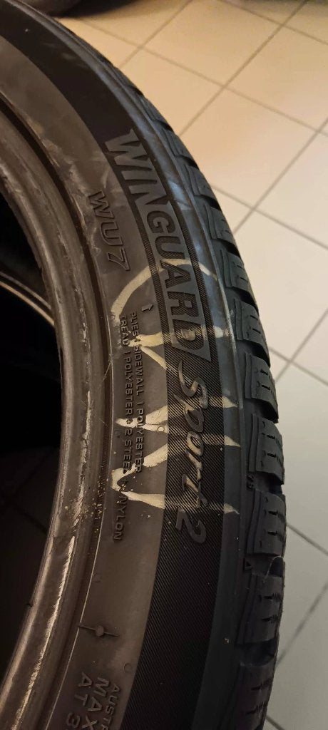 Pneus hiver 4 pieces, Ophalen, 245 mm, Nieuw, Winterbanden