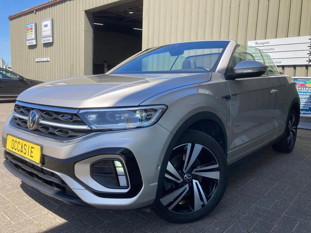 Volkswagen T-Roc CABRIO 150tsi -AUTOMAAT - R-LINE -GPS -App, Auto's, Volkswagen, Automaat, 4 zetels, Cabriolet, https://public.car-pass.be/vhr/4f097f9a-31d2-4725-b807-a1577ae65e1d