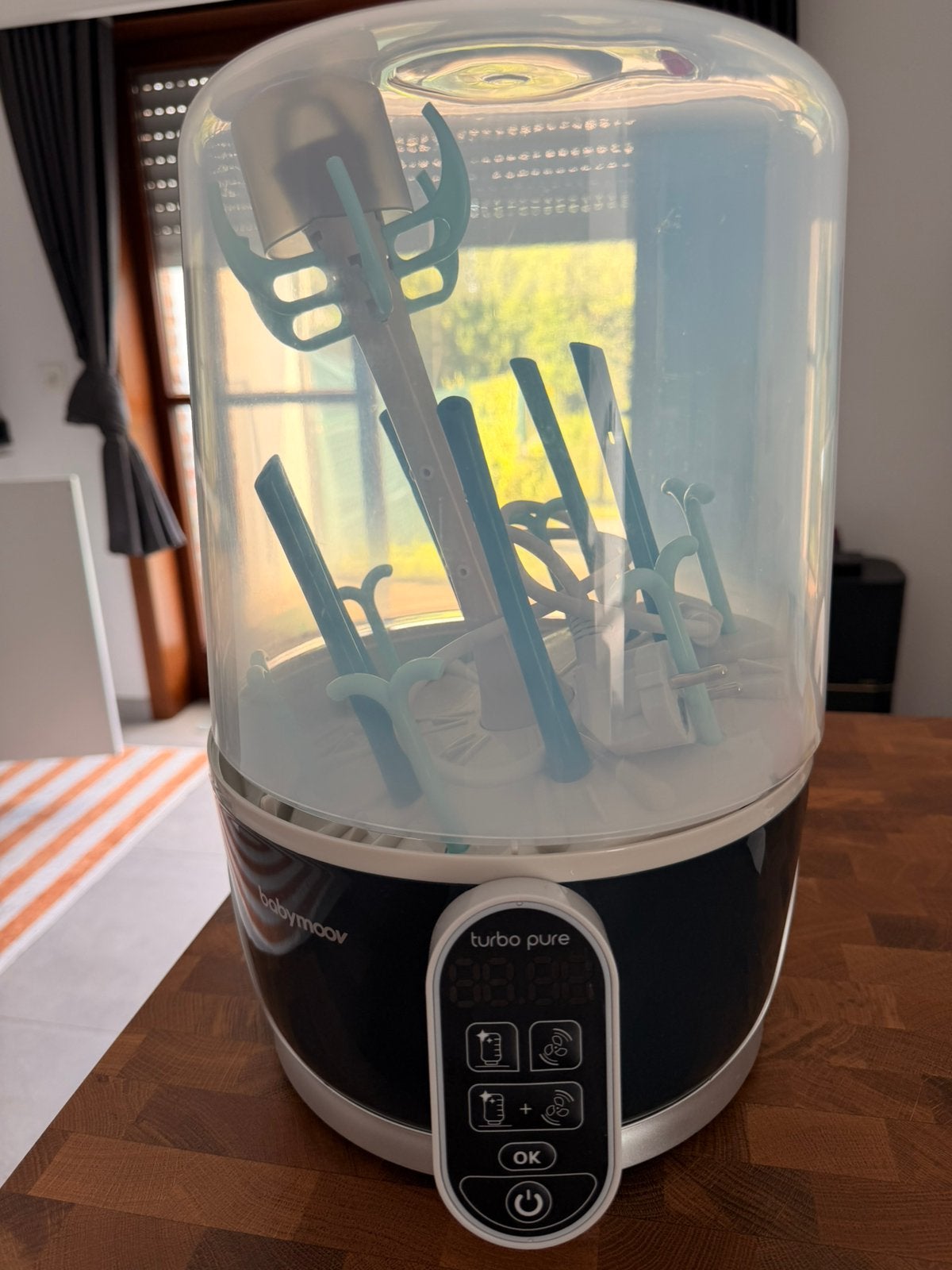 Sterilisator van merk Babymoov turbo pure, Kinderen en Baby's, Ophalen, Zo goed als nieuw