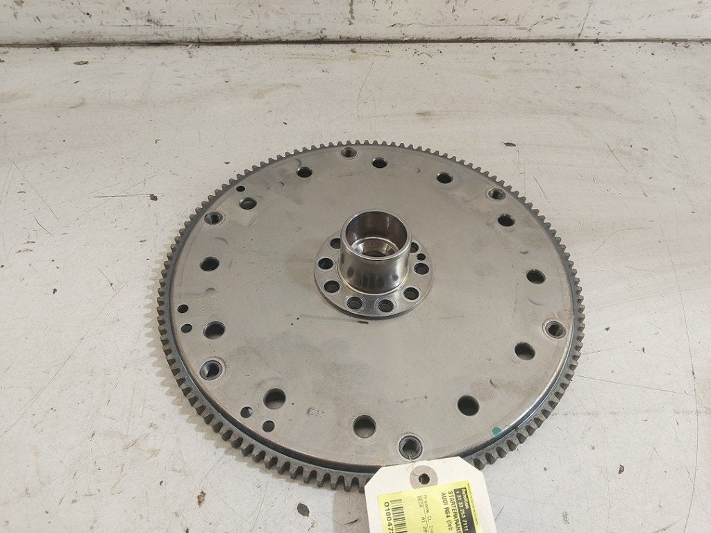 COURONNE DU VOLANT MOTEUR RS 4 Avant (B9) (|059105323BN|), Audi, Utilisé, Petuelring 130
80809  München, DE, Bayerische Motoren Werke AG