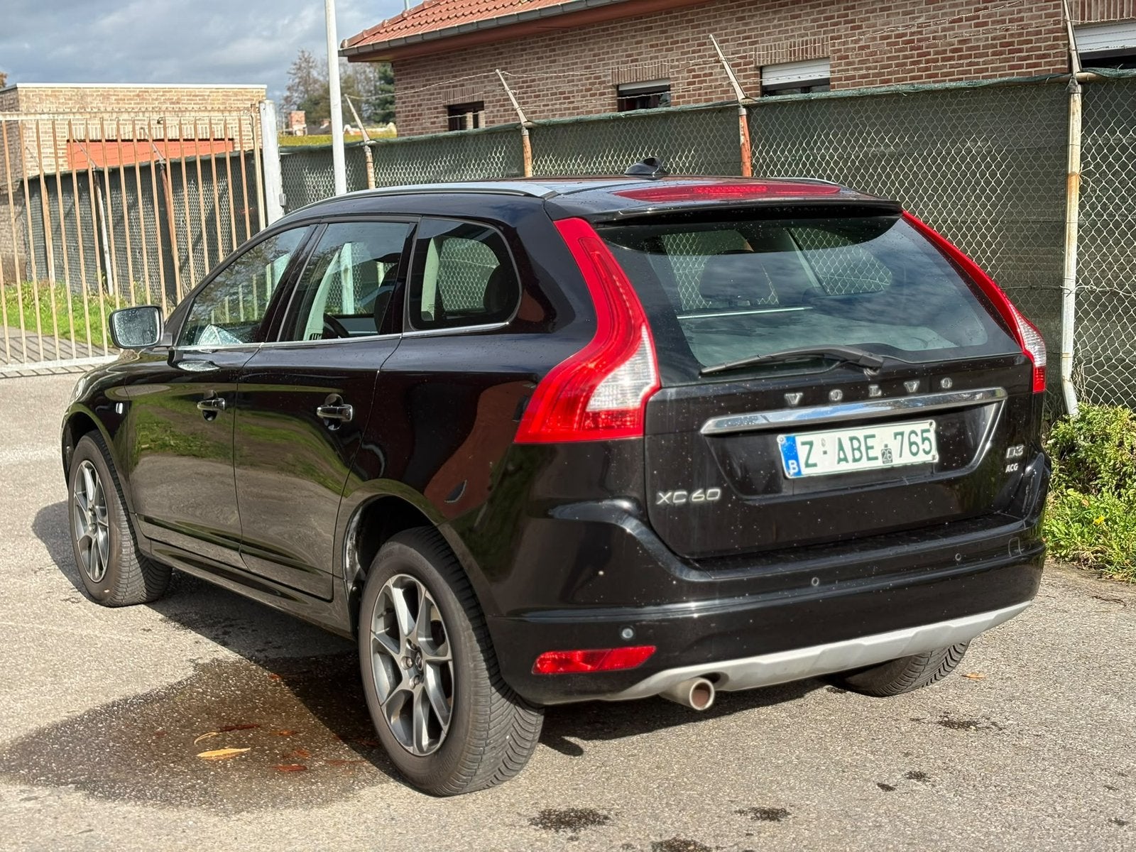 Volvo XC60 2017/01 D3 *OCEAN RACE PAKKET*, Auto's, 4 cilinders, Zwart, Leder, Particulier