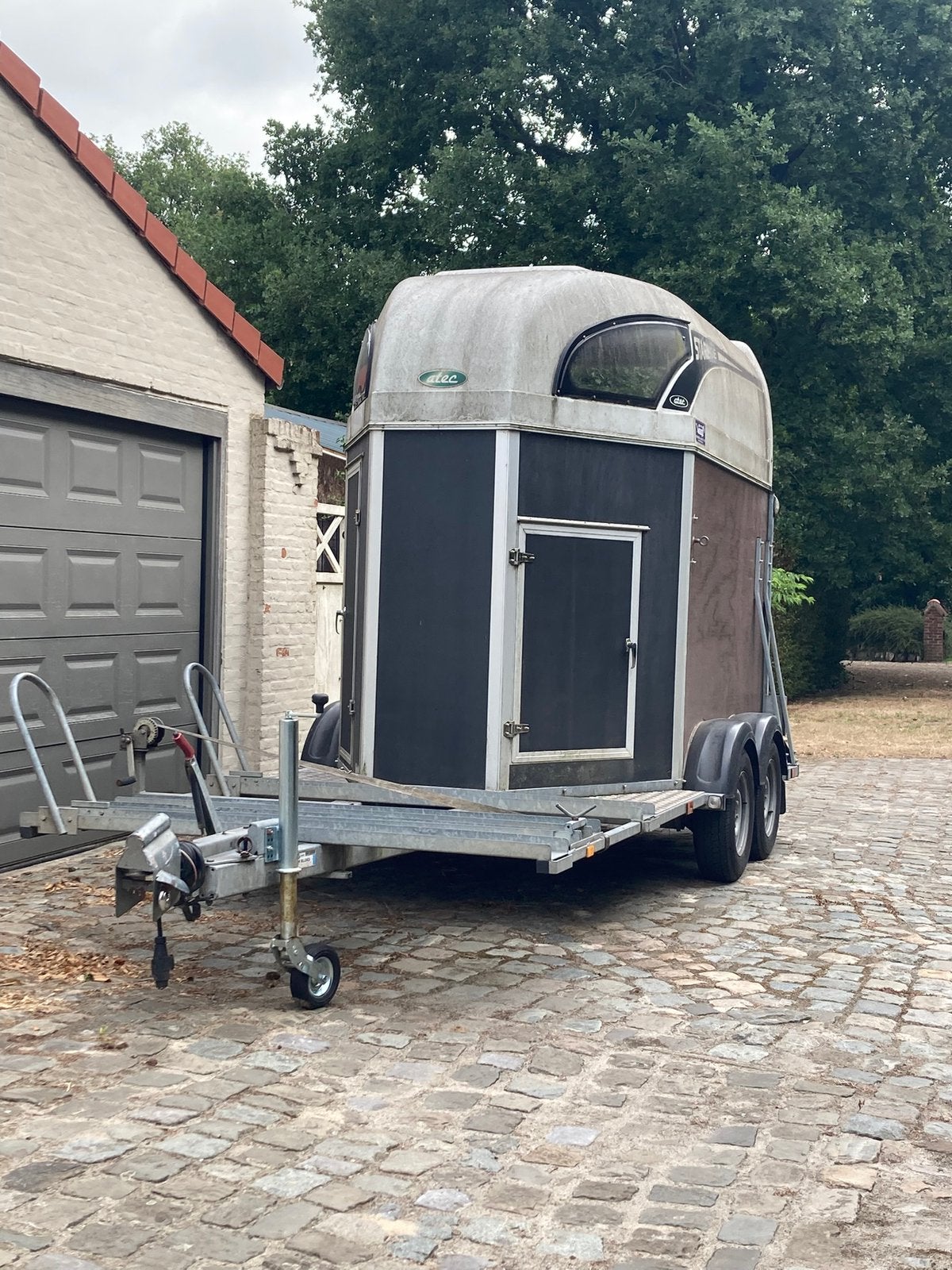 2 paards koetsentrailer, Ophalen, Gebruikt