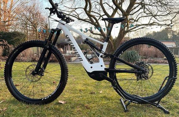 Specialized E-MTB - Turbo Levo - elektrische mountainbike, Fietsen en Brommers, Fietsen | Mountainbikes en ATB, Zo goed als nieuw