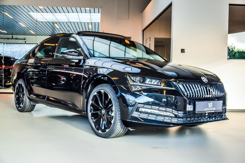 Skoda Superb 1.4 Plug-in Hybrid Sportline iV 12/2023, Auto's, Skoda, 4 deurs, 0 min, 161 kW, https://public.car-pass.be/vhr/272effd3-72d8-422d-889b-93c9d8316508