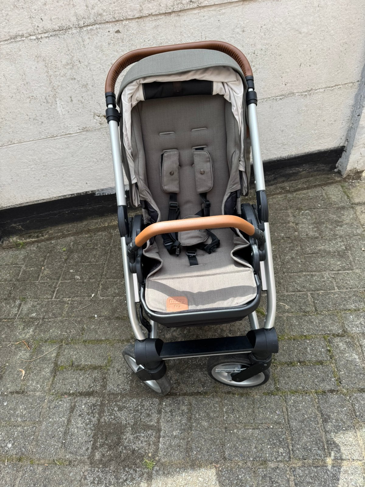 Mutsy Nio buggy + reiswieg + maxi cosi, Ophalen, Gebruikt, Regenhoes