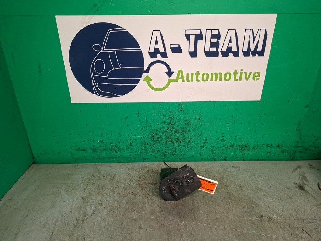 INTERRUPTEUR D'ECLAIRAGE Ibiza ST (6J8) (|6J1941531AR|), Utilisé, Seat