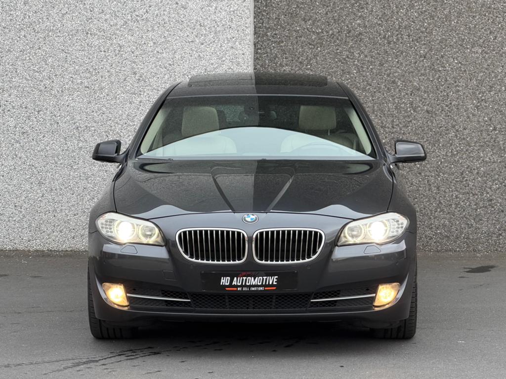 BMW F10 523i *AUTOMATIC* LEDER • GPS • OPENDAK • 1STE EIG., Auto's, Automaat, Achterwielaandrijving, Beige, Parkeersensor