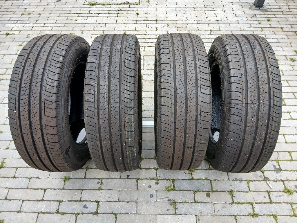 4pneus goodyear efficientgrip cargo 215/65R16C106104H0610, Autos : Pièces & Accessoires, Pneus & Jantes, Pneu(s), Pneus été, 16 pouces