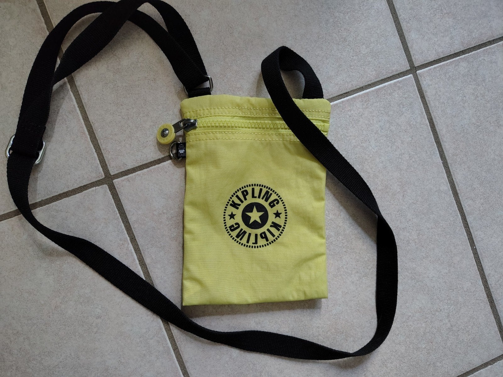 Tasje Kipling, Handtassen en Accessoires, Tassen | Schoudertassen, Ophalen, Geel, Kipling