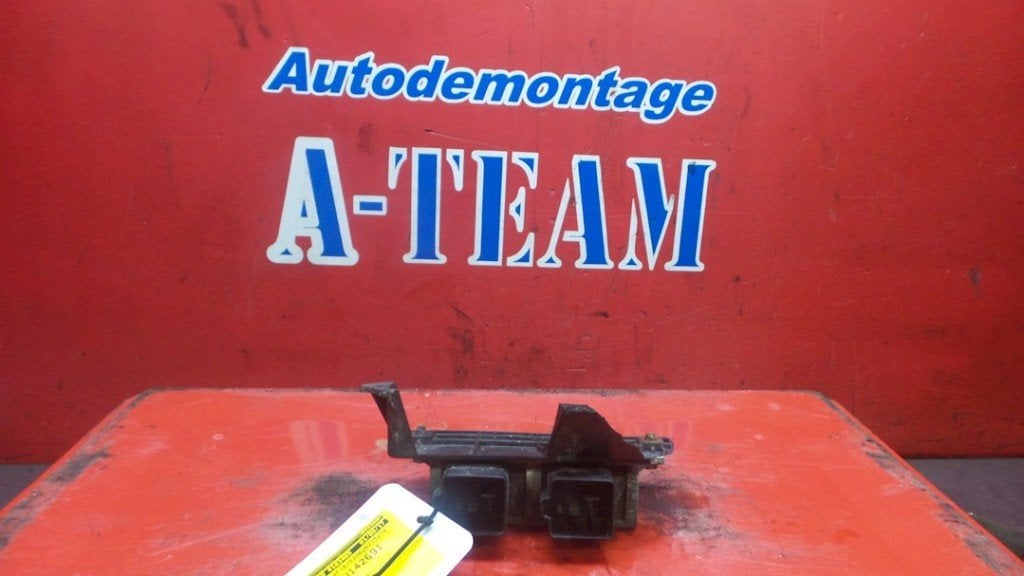 VOORGLOEI RELAIS Renault Vel Satis (BJ) (01-2001/12-2010), Gebruikt, Renault