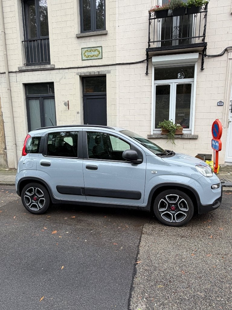 Fiat Panda Hybrid - 44000 km, Auto's, Euro 5, Stof, Zwart, Panda