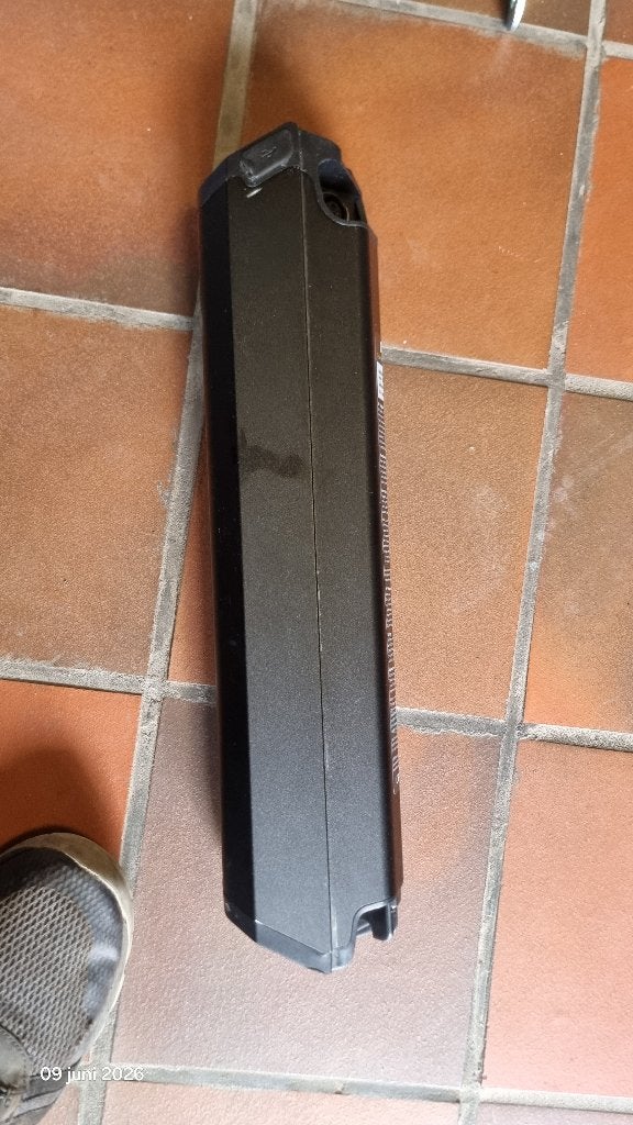Fietsbatterij defect, Fietsen en Brommers, Fietsaccessoires | Fietsaccu's, Ophalen of Verzenden, Gebruikt