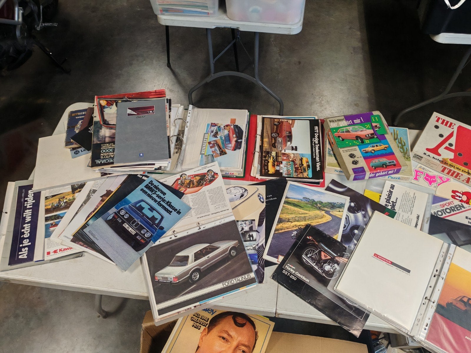 veel oldtimer reclamefolders, foto 1