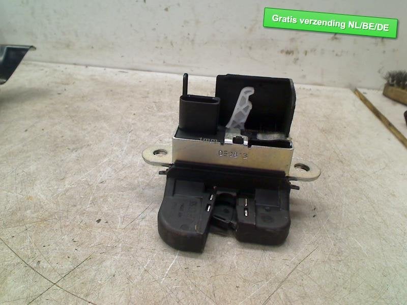 SERRURE COFFRE Volkswagen Golf VII (AUA) (5G6827505), Autos : Pièces & Accessoires, Volkswagen, Volkswagen AG, Haillon arrière