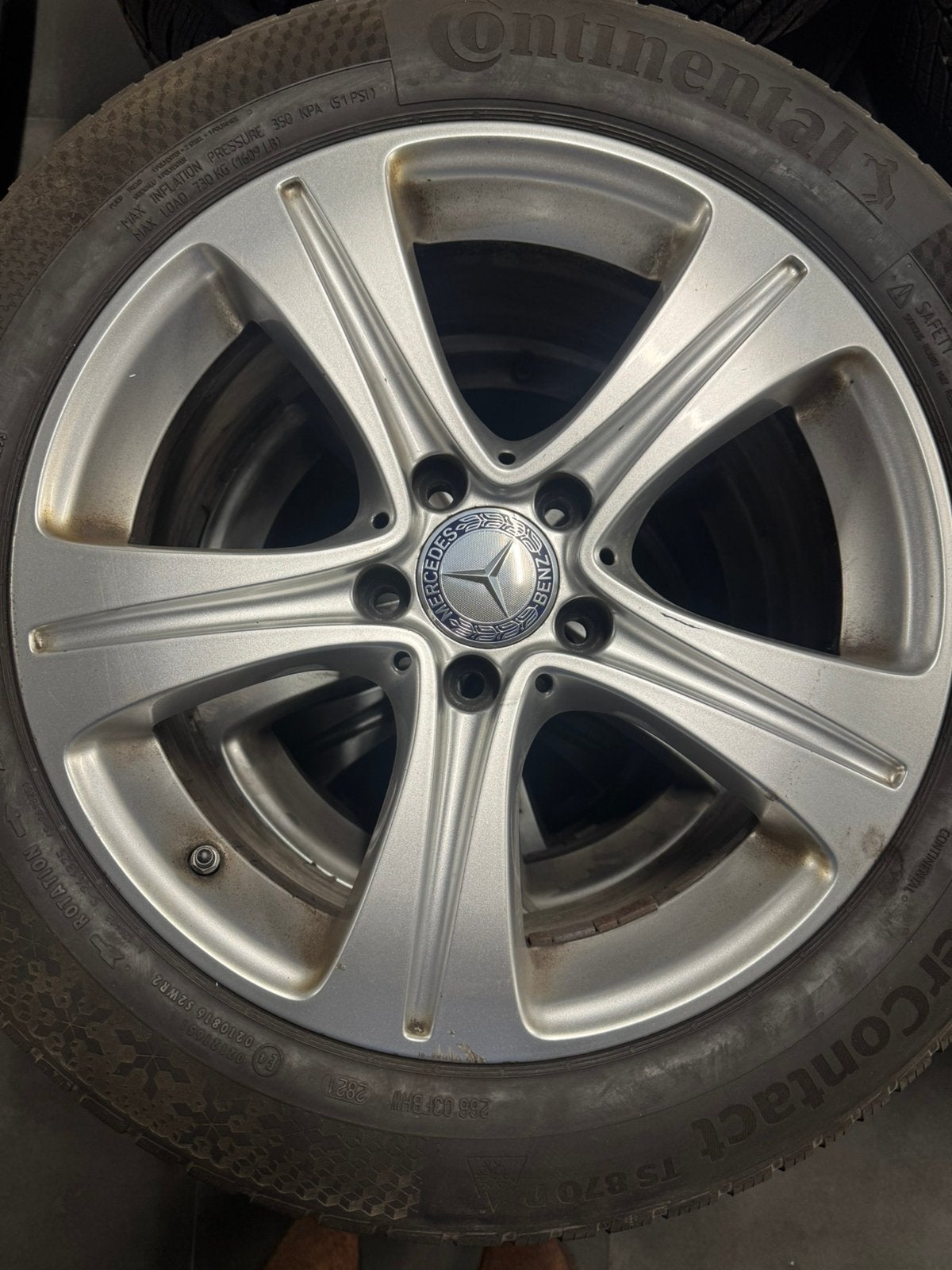 4 jantes Mercedes Classe E W213 17” + pneus hiver, Autos : Pièces & Accessoires, Pneus hiver, Enlèvement, Pneu(s), 17 pouces