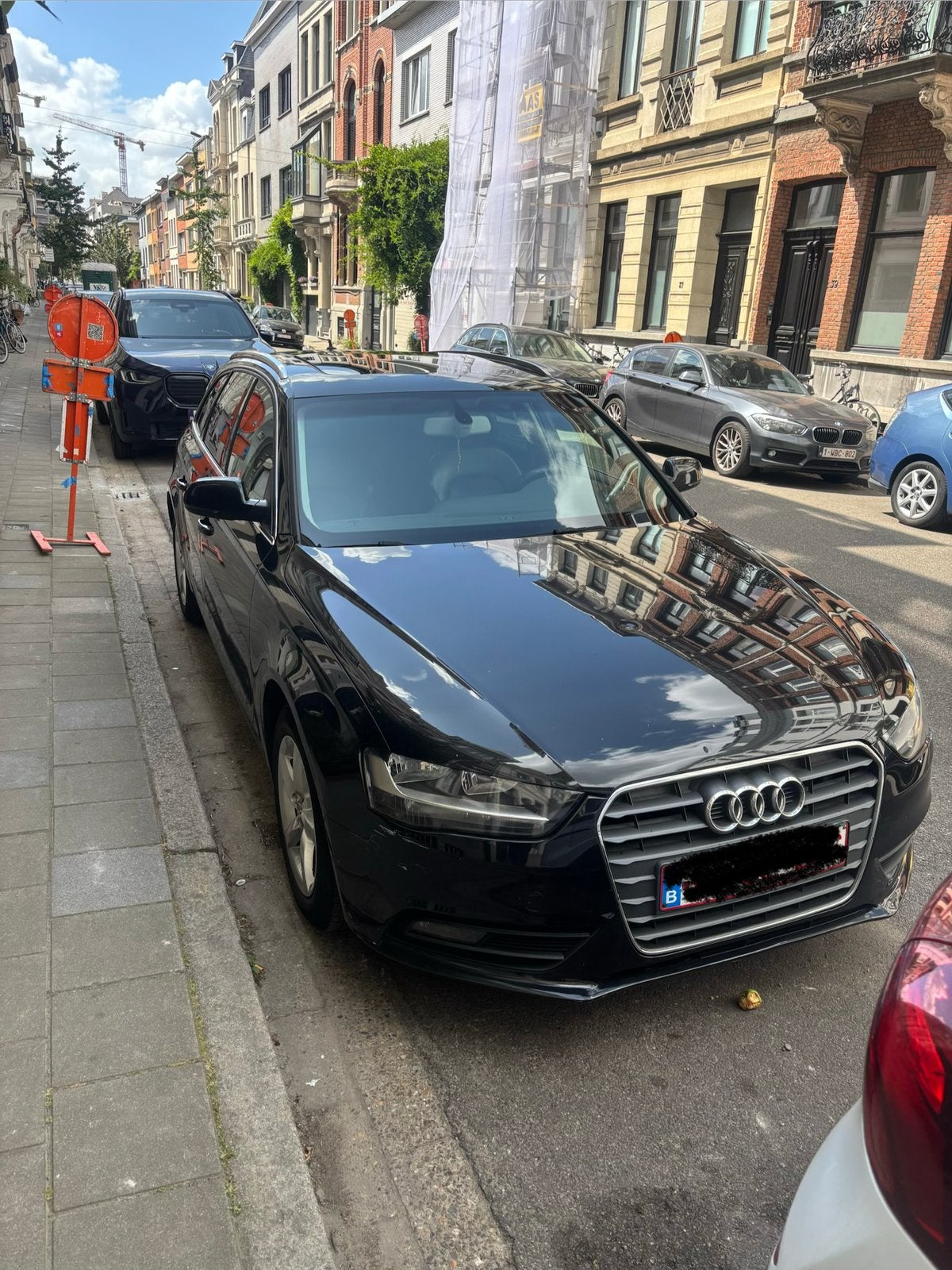 Audi A4 avant met 282000 km , auto rijd perfect ., Autos, Achat, A4, Noir, 5 portes