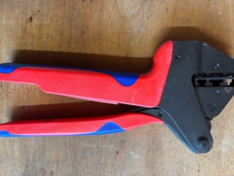 Pince à sertir neuve Rennsteig pour RJ45, RJ11, RJ12, Bricolage & Construction, Outillage | Outillage à main, Enlèvement, Neuf