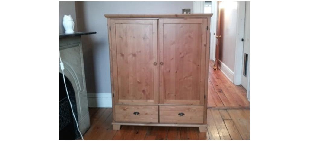 MARKOR Ikea prachtige grenen kast - nieuwstaat, Ophalen, 100 tot 150 cm, 75 cm of meer, 100 tot 150 cm