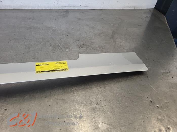 Rail porte coulissante droite d'un Mercedes V-Klasse, Autos : Pièces & Accessoires, 3 mois de garantie, Utilisé, -, -