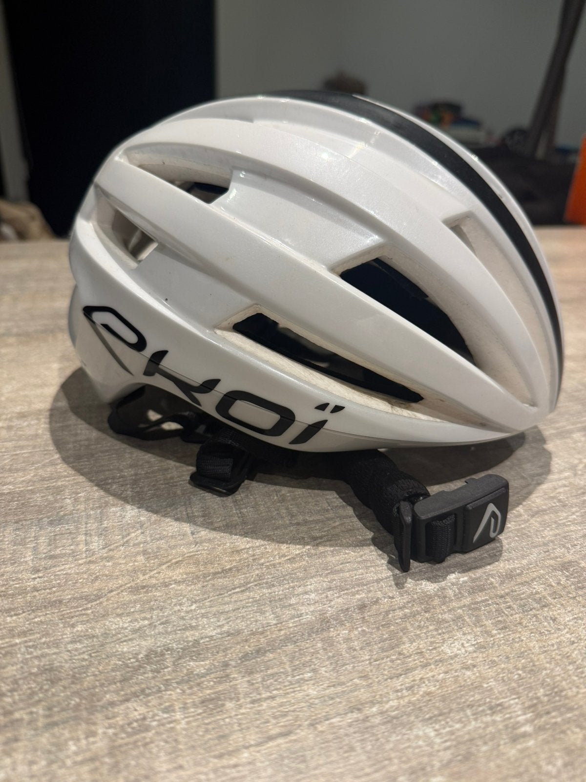 Ekoi fietshelm maat M, Enlèvement ou Envoi, Comme neuf, M