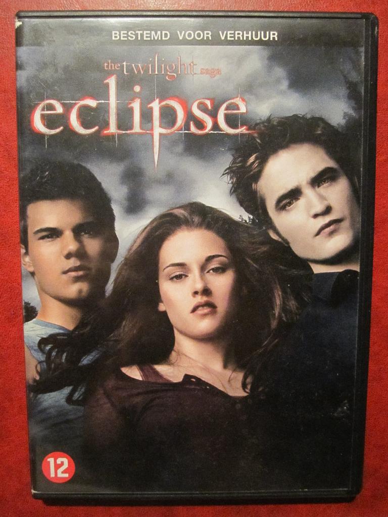 La saga Twilight - Eclipse, À partir de 12 ans, Enlèvement ou Envoi, Comme neuf, Autres genres
