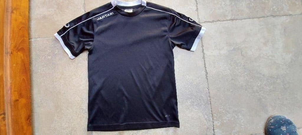 Merk Jatarzi : Sport t-shirt mt 128, Enfants & Bébés, Vêtements enfant | Taille 128, Enlèvement ou Envoi, Comme neuf, Garçon, Vêtements de sport ou Maillots de bain