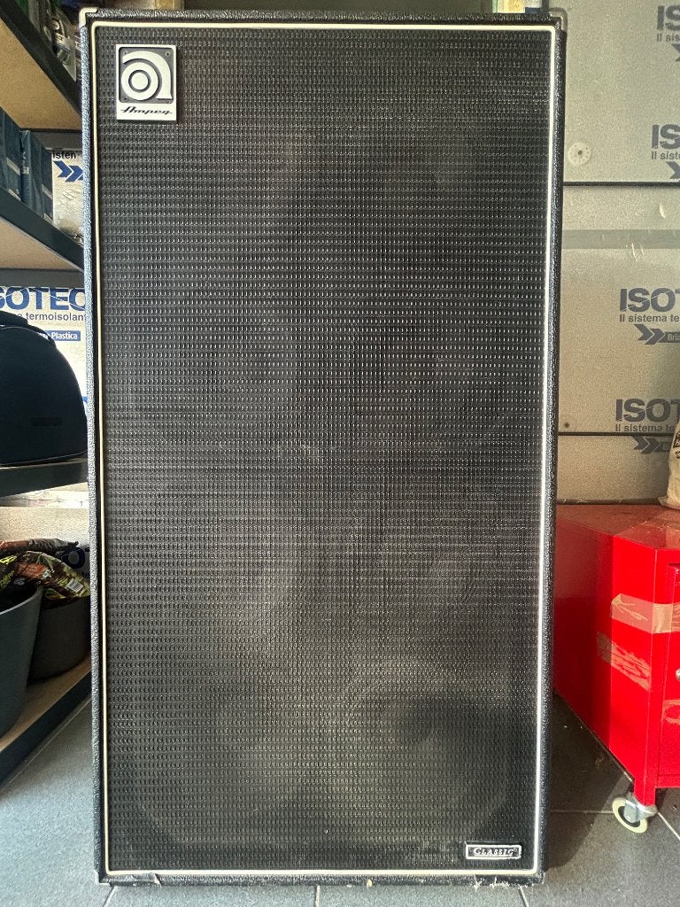 Ampeg SVT-810E 800 Watt 8X10" klassieke koelkastkast, Muziek en Instrumenten, Versterkers | Bas en Gitaar, Ophalen, Gebruikt, Basgitaar