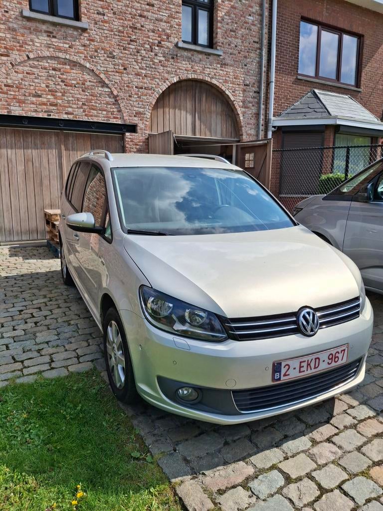 Vw touran 2014, Voorwielaandrijving, Euro 5, Zwart, 4 cilinders