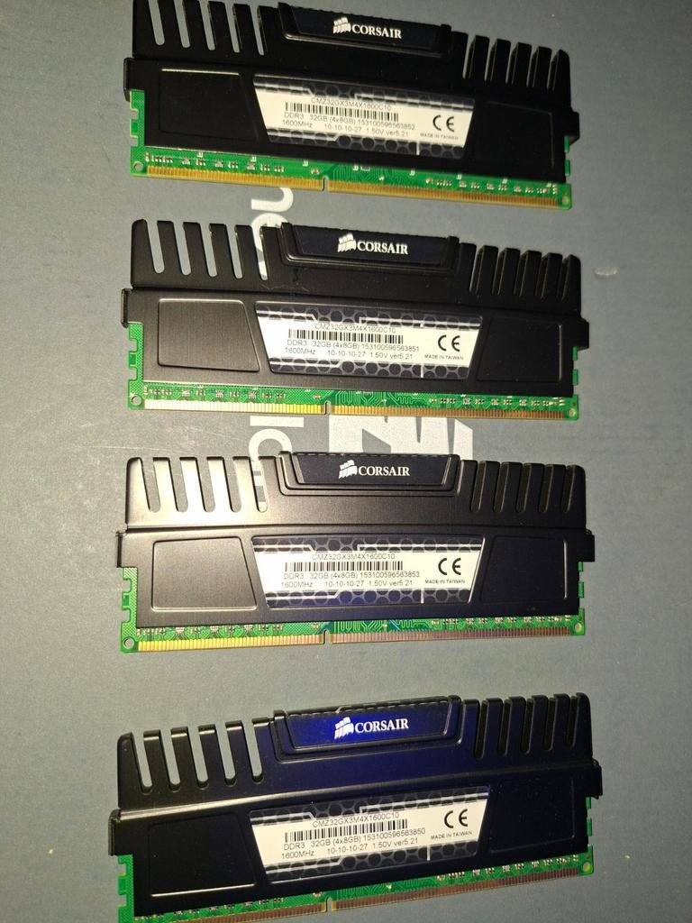 Corsair Vengeance DDR3 32gb kit (4x8gb) 1600mhz, 32 GB, DDR3, Comme neuf, Enlèvement