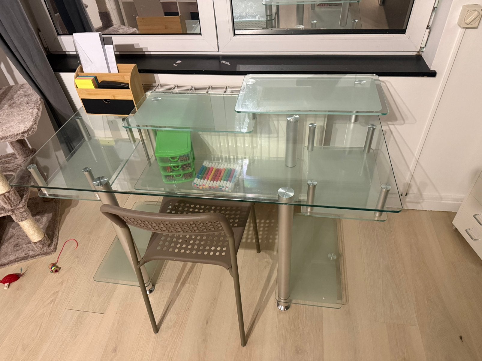 Bureau (glas) + stoeltje, Ophalen, Gebruikt