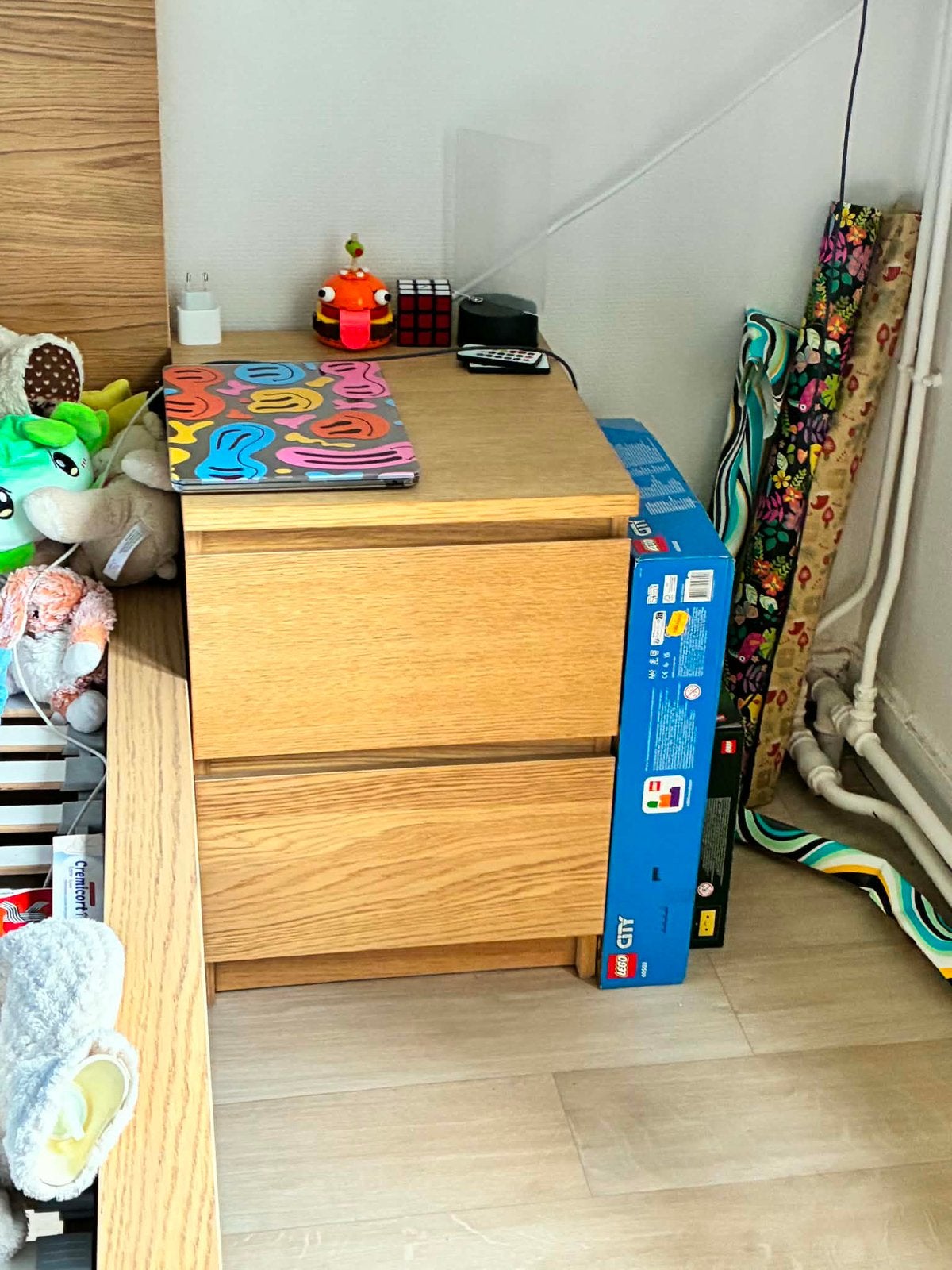 Bed  ( 180 op 200 )+ 2 nachtkastjes, Huis en Inrichting, Ophalen, Gebruikt, Minder dan 100 cm