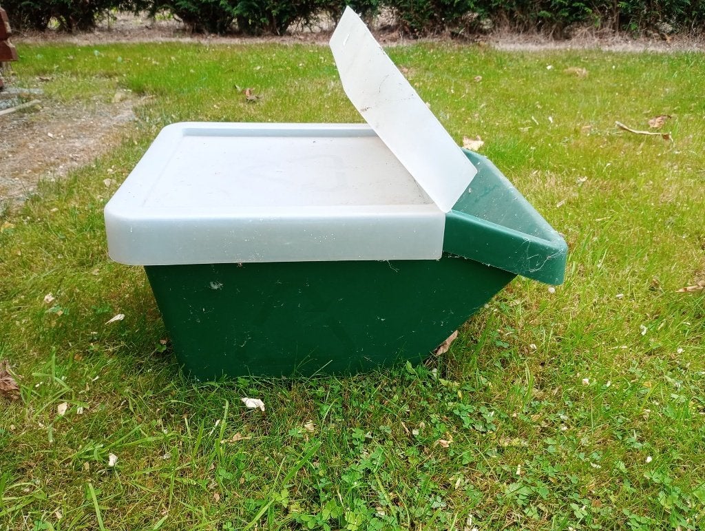 Boîte de rangement avec couvercle à charnière, Maison & Meubles, Enlèvement, Utilisé, Synthétique