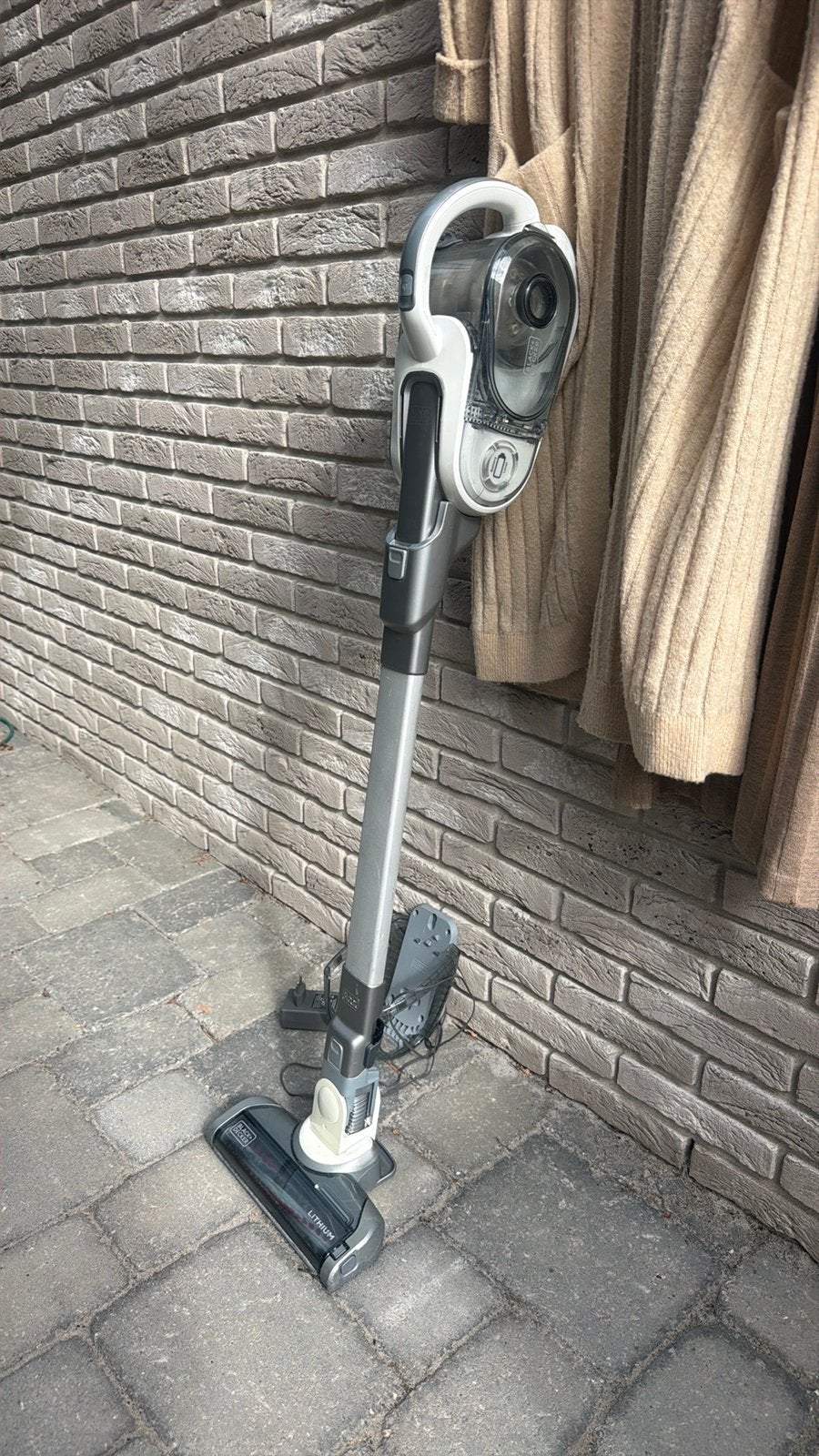 Steelstofzuiger Black+Decker, Ophalen, Gebruikt, Oplaadstation, 2000 watt of meer