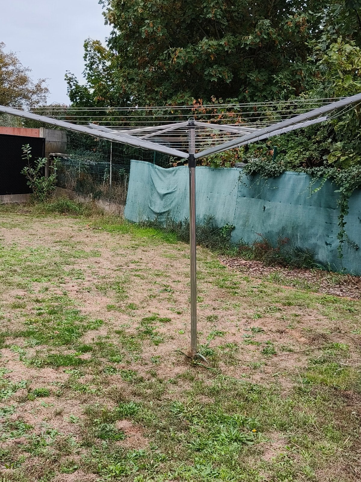 droogmolen met voet voor in de grond, Enlèvement, Séchoir